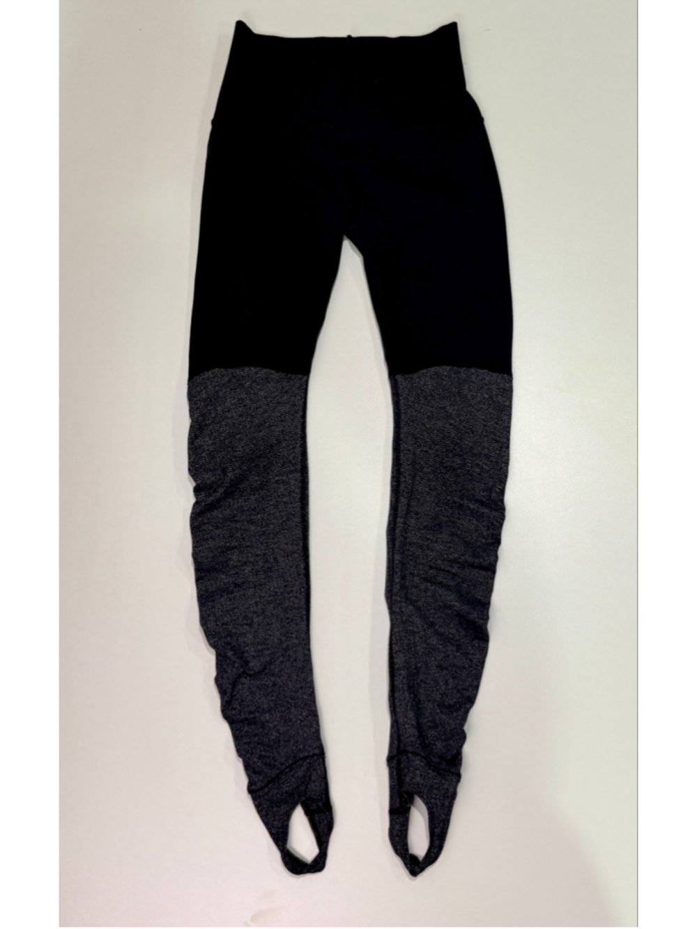 Lululemon Wunder Under Stirrup Leggings Size 6 Black Gray Herringbone b1